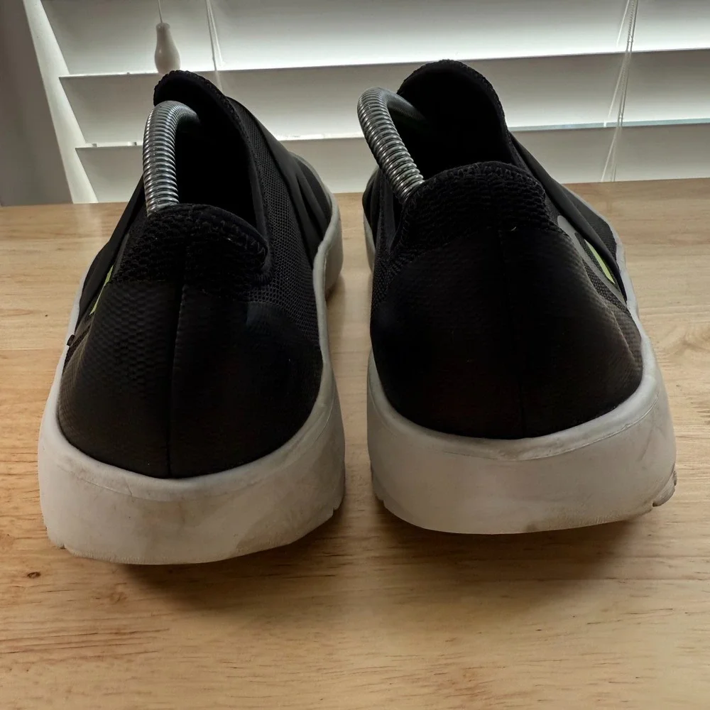 OOFOS OOmg Low Sneakers Men's Black Mesh Slip-On Sport Shoes Comfort -‎ 13
